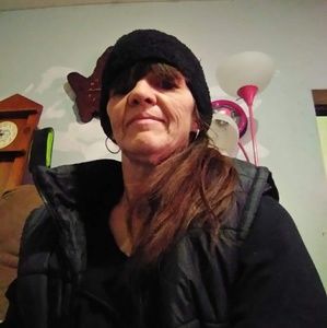 Meet your Posher, Cynthia